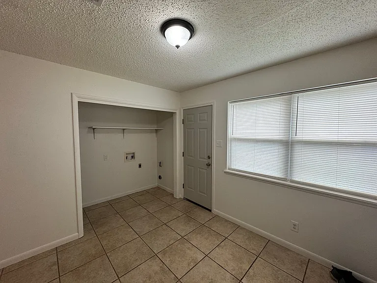 5701A Sonora Dr — Photo 9
