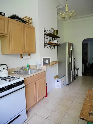 Rented by Highline Residential | media 10