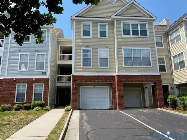 734 Bristol Village Dr APT 302, Midlothian, VA 23114
