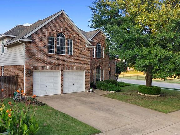 2nd image of 3809 Lake Country Dr