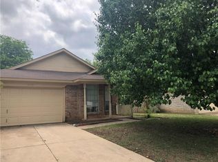 4812 Thistledown Dr, Fort Worth, TX 76137