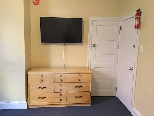 6031 Torresdale — Photo 2