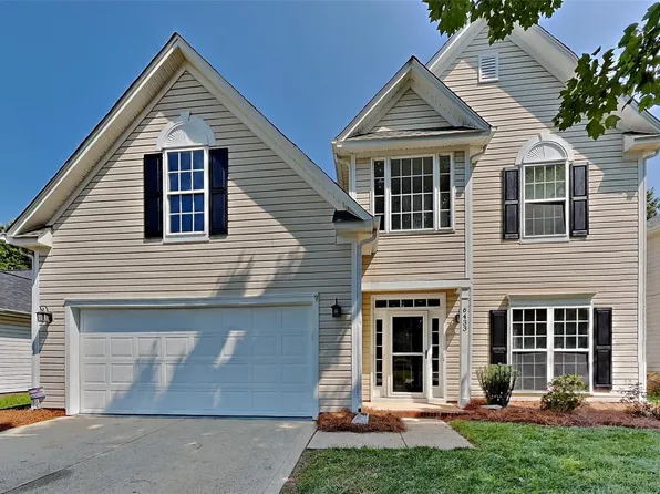 6433 Fillian Ln, Charlotte, NC 28269