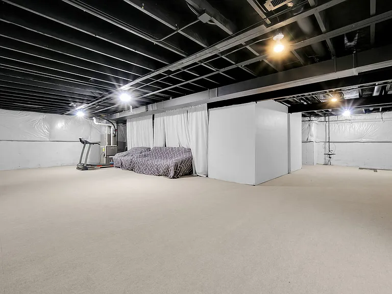 4255 Fraser Cir — Photo 32