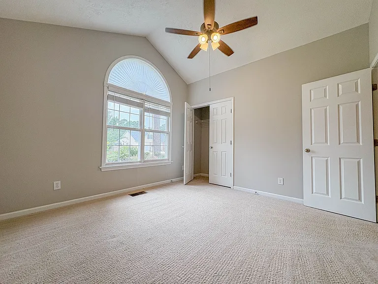 3426 Broomsgrove Dr — Photo 8