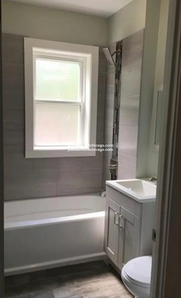 3 bed, 1.0 bath, $2,100 — Photo 3