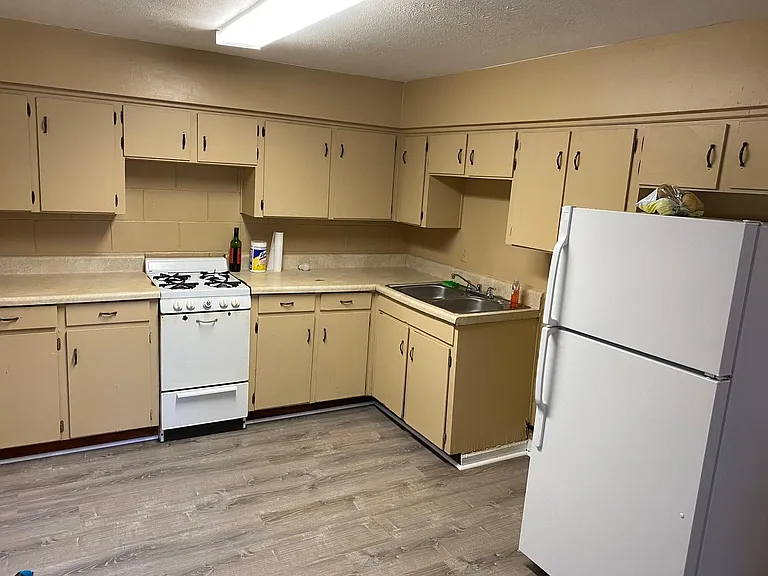 4537 Saunders Dr #2 — Photo 3