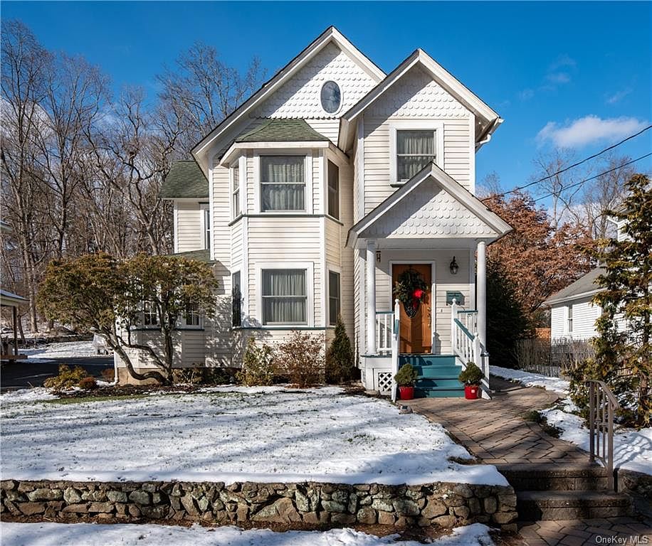 12 Hamilton Avenue, Sloatsburg, NY 10974 Zillow