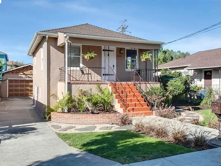 1033 Fountain St — Photo 4