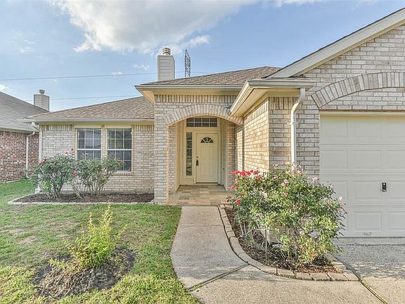 2nd image of 8914 Heron Nest Dr
