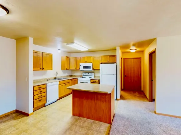 1412 W Meadowbrook Trl #12, Brandon, SD 57005