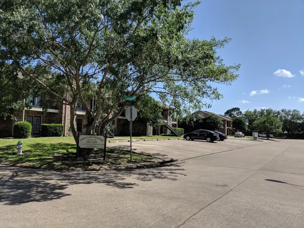 1 bed, 1.0 bath, 740 sqft, $850, 6800 Camden Ln #51006023, Groves, TX 77619