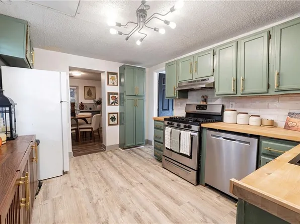 6500 Metcalf Ave, Overland Park, KS 66202