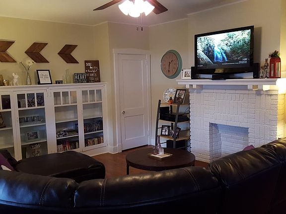 Large living room with built ins