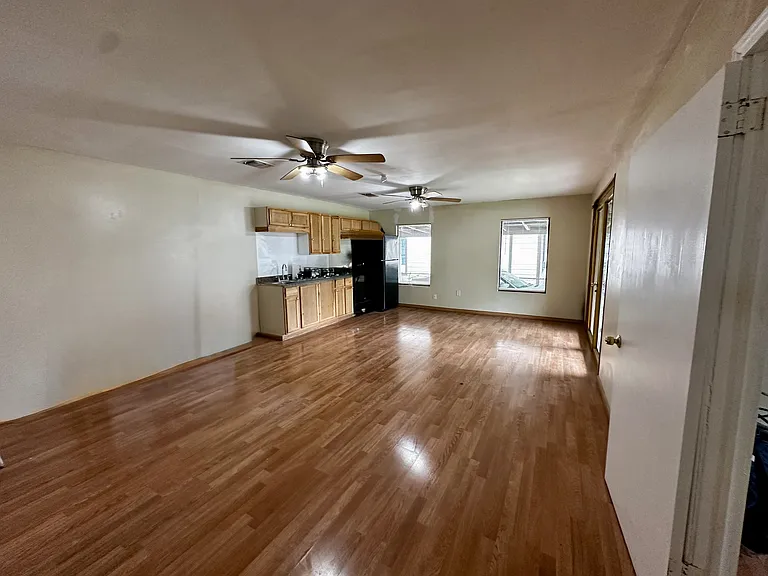 415 Chalmers Ave #2 — Photo 9
