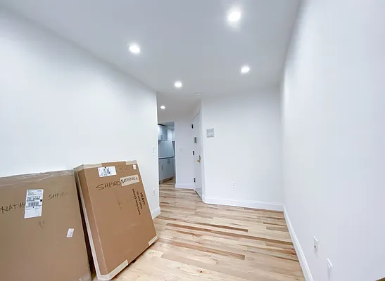 Rented by Kahen Properties | media 6