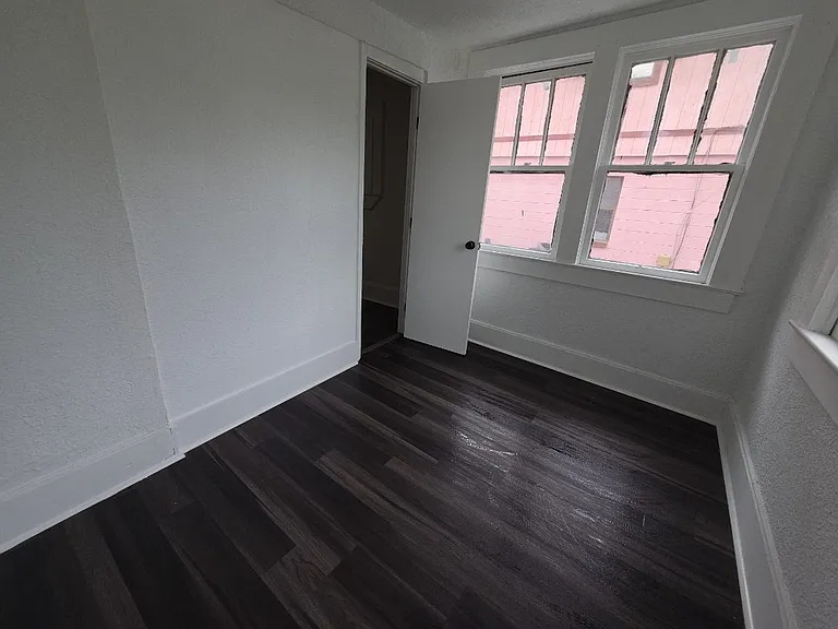 3923 Springfield Blvd #1 — Photo 2