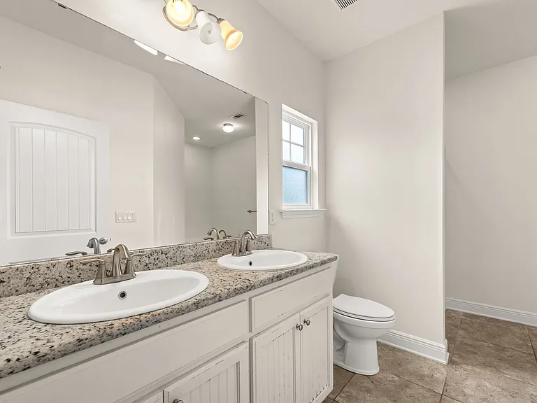 238 Benton Blvd — Photo 15