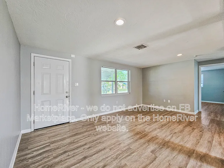 1048 Powersong St — Photo 4