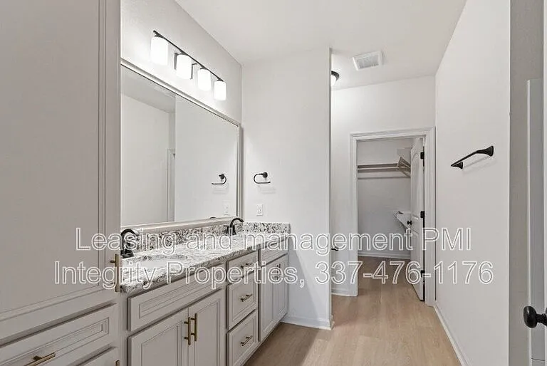 105 Foster Grove Dr — Photo 6