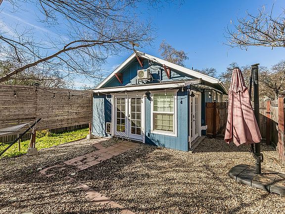 3rd image of 34664 Wilson Rd