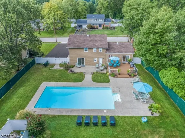 3 Lisa Pl, Montville Twp., NJ 07058