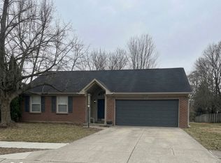 6815 Cherry Laurel Ln, Fishers, IN