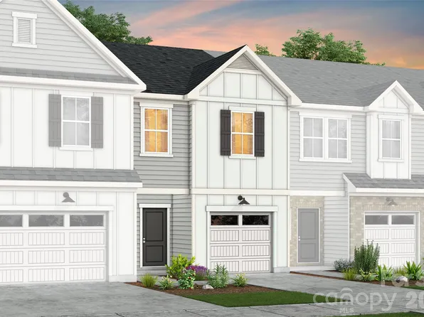 11938 Oak St, Charlotte, NC 28269