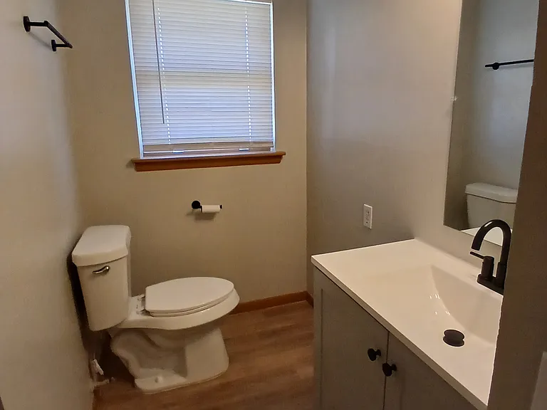 702 Hardin Dr — Photo 10