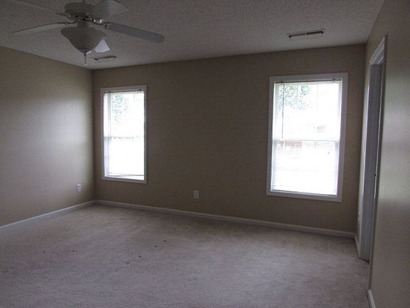 4th image of 340 Trailwood Dr