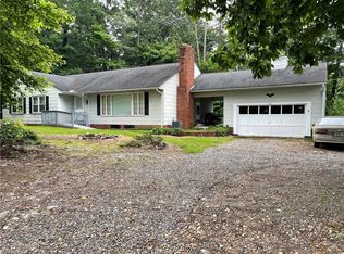 1834 Zephyr Rd, Dobson, NC 27017