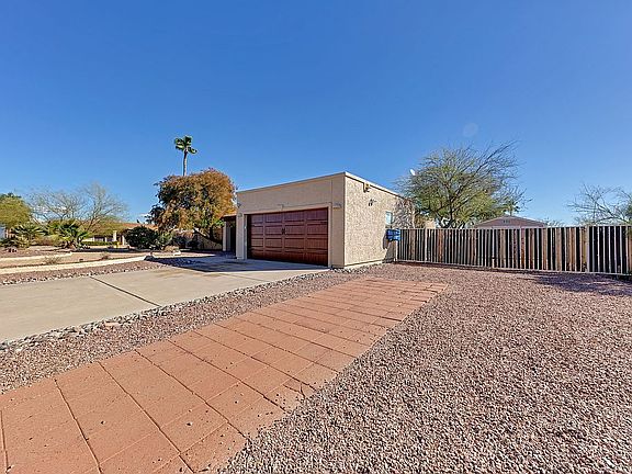 3rd image of 14826 N Caliente Dr