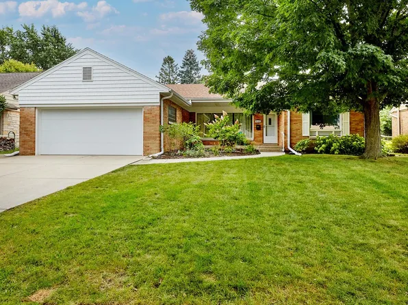 7237 Maple TERRACE, Wauwatosa, WI 53213