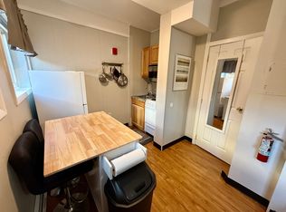 383 College Street, Burlington, VT 05401