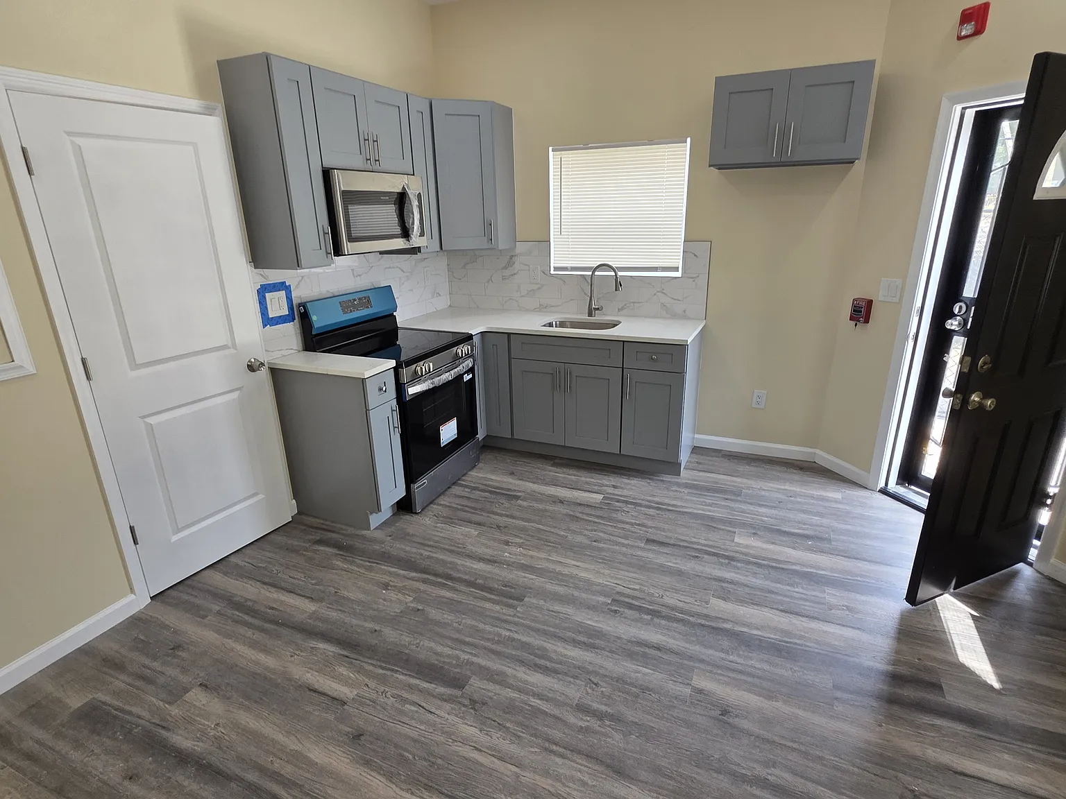 5501 Angora Ter — Photo 3