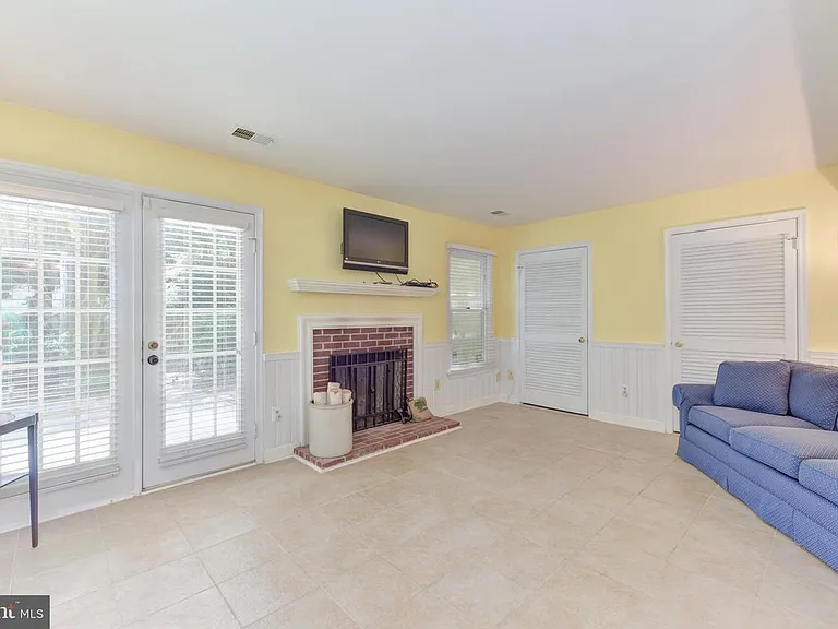 6801 McLean Province Cir — Photo 37
