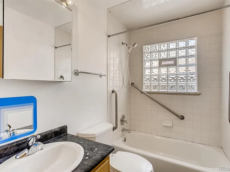 2584 S Gaylord St — Photo 16