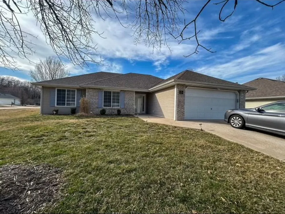707 Stillwater Dr