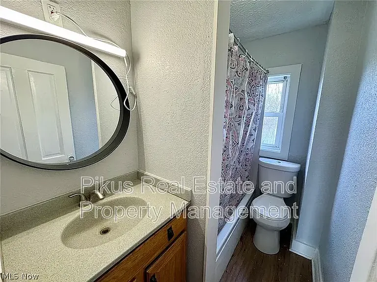 1217 Shriver Ave NE — Photo 8