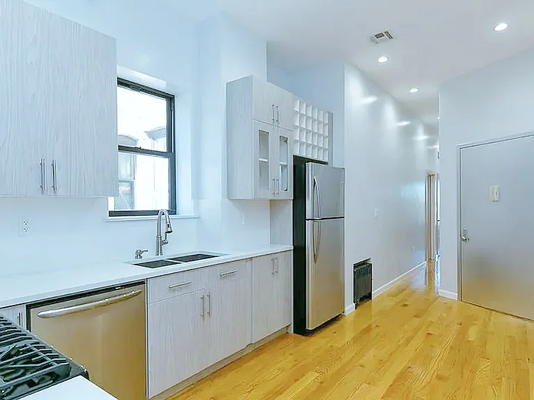 66 Patchen Ave #2 — Photo 2