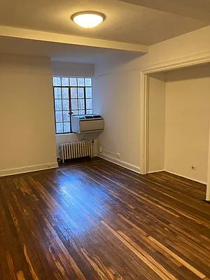Rented by Steven Corcoran Real Estate | media 4