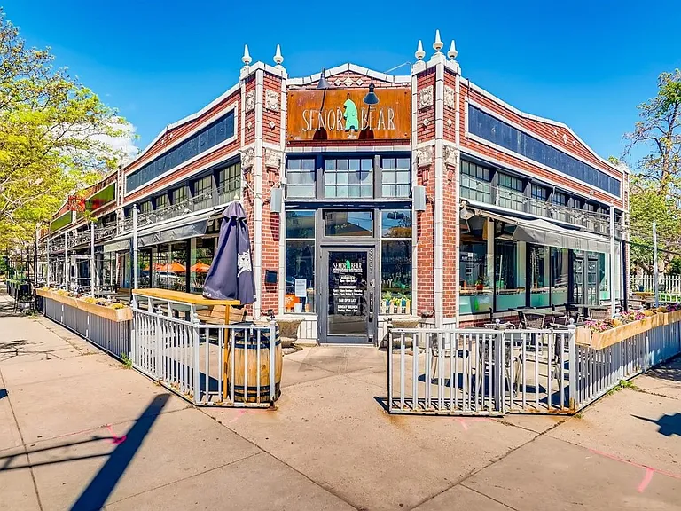 Senor Bear and Nana's Dim Sum are mere steps away!