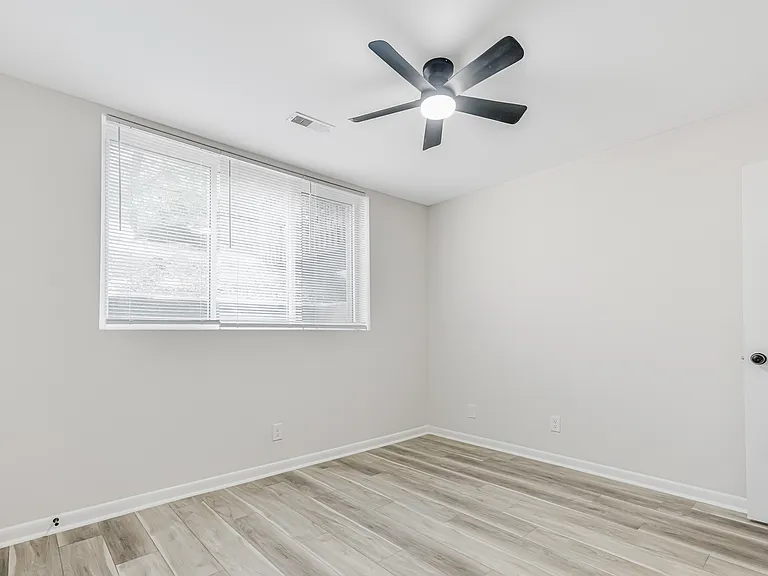 201 Howell St #600-D — Photo 5