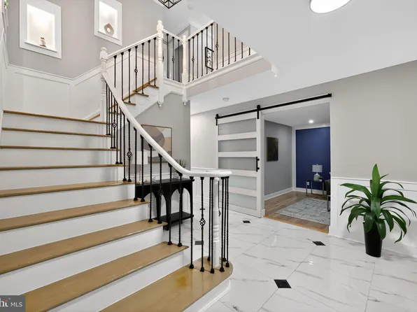 4 Downing Ln, Voorhees, NJ 08043