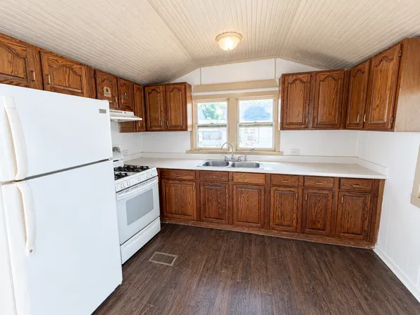 1501 W 4th St, Sterling, IL