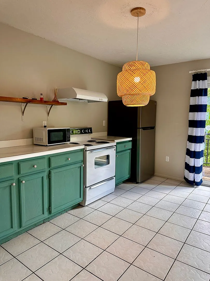 1104 59th Avenue Drive West — Photo 4