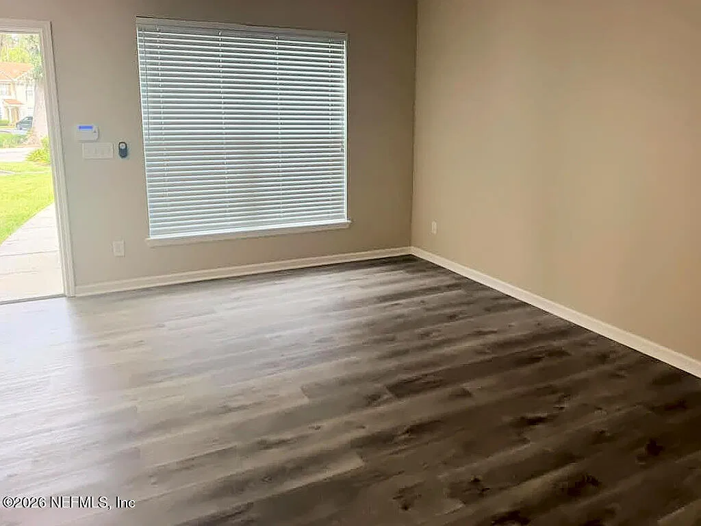 2 bed, 2.5 bath, 1184 sqft, $1,850 — Photo 3