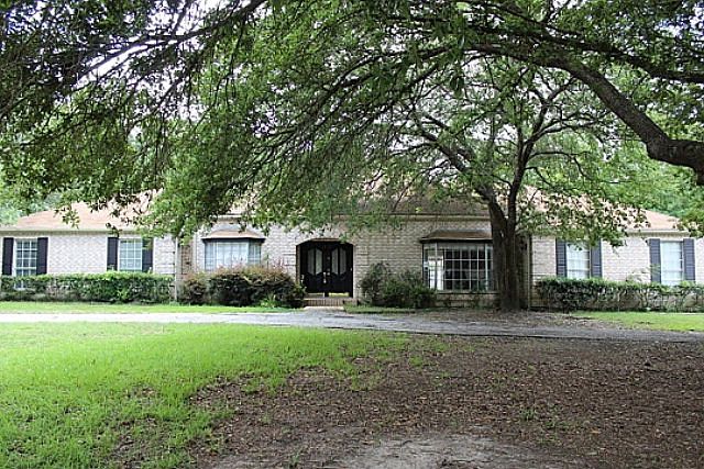 1st image of 1507 Robinhood Ln