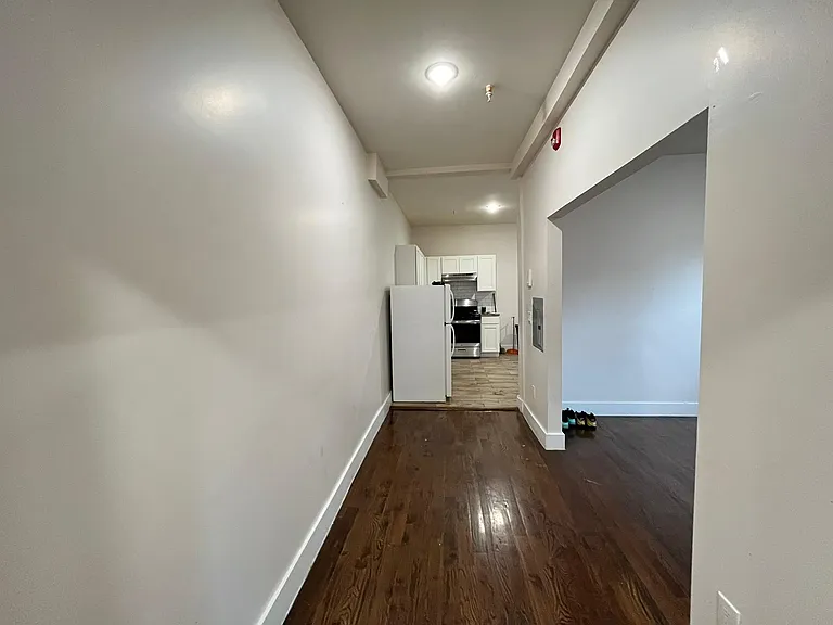 233 Martin Luther King Dr #19E — Photo 3