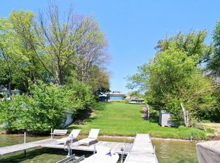 9332 402nd Ave, Genoa City, WI 53128